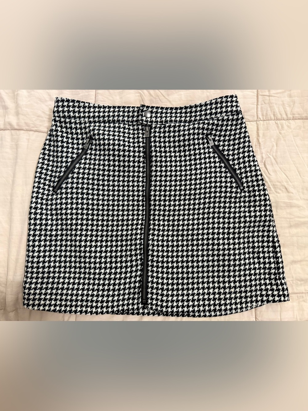 Hollister Black & White Houndstooth Zip-Front Women's Preppy Academia Skirt